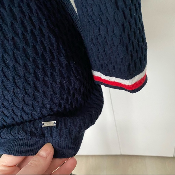 NWOT Tommy Hilfiger’s top with 3/4 sleeves - Picture 4 of 5